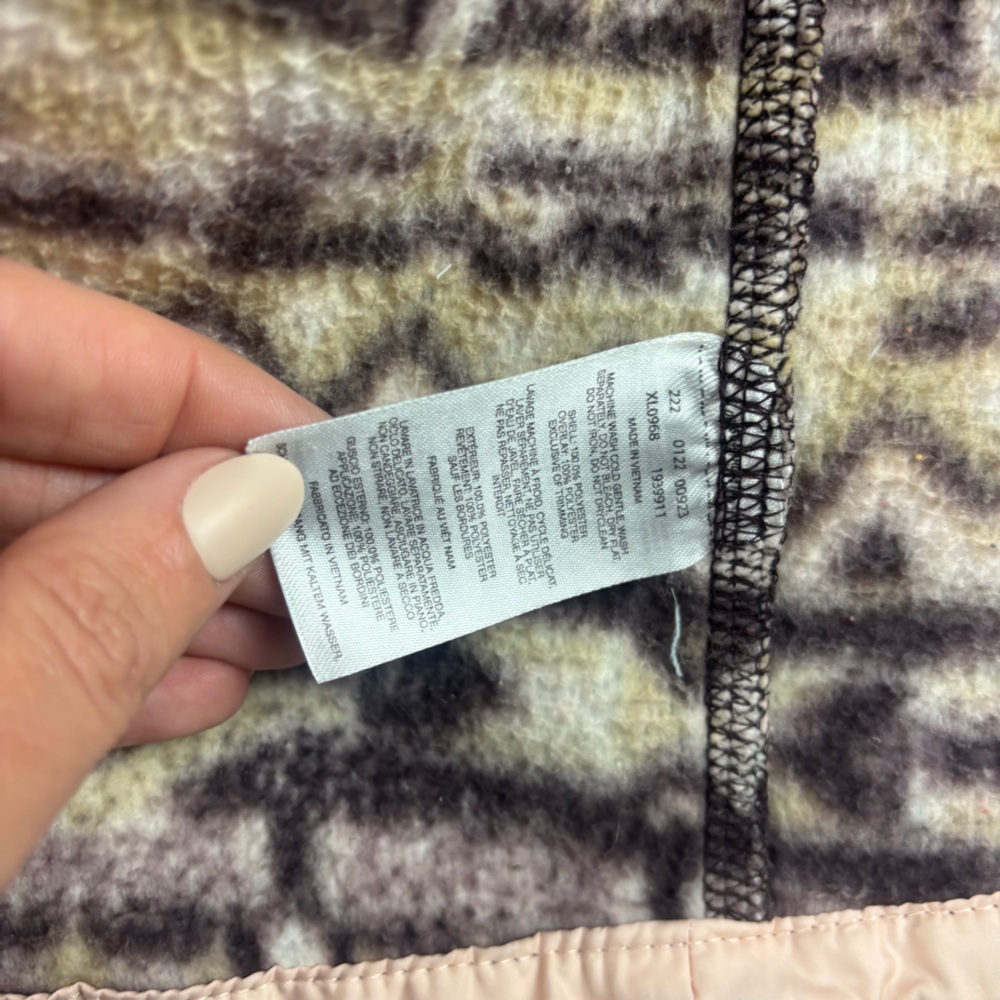 COLUMBIA Women’s West Bend Fleece Vest Pink Aztec Print size: Large - Picture 6 of 6